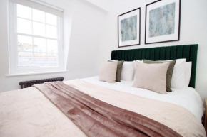 Heart of Bath: Kingsmead Apartment